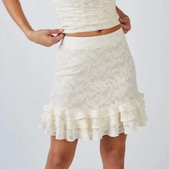 Sage Dresses & Skirts - SAGE the label jeanne ruffle mini skirt cream